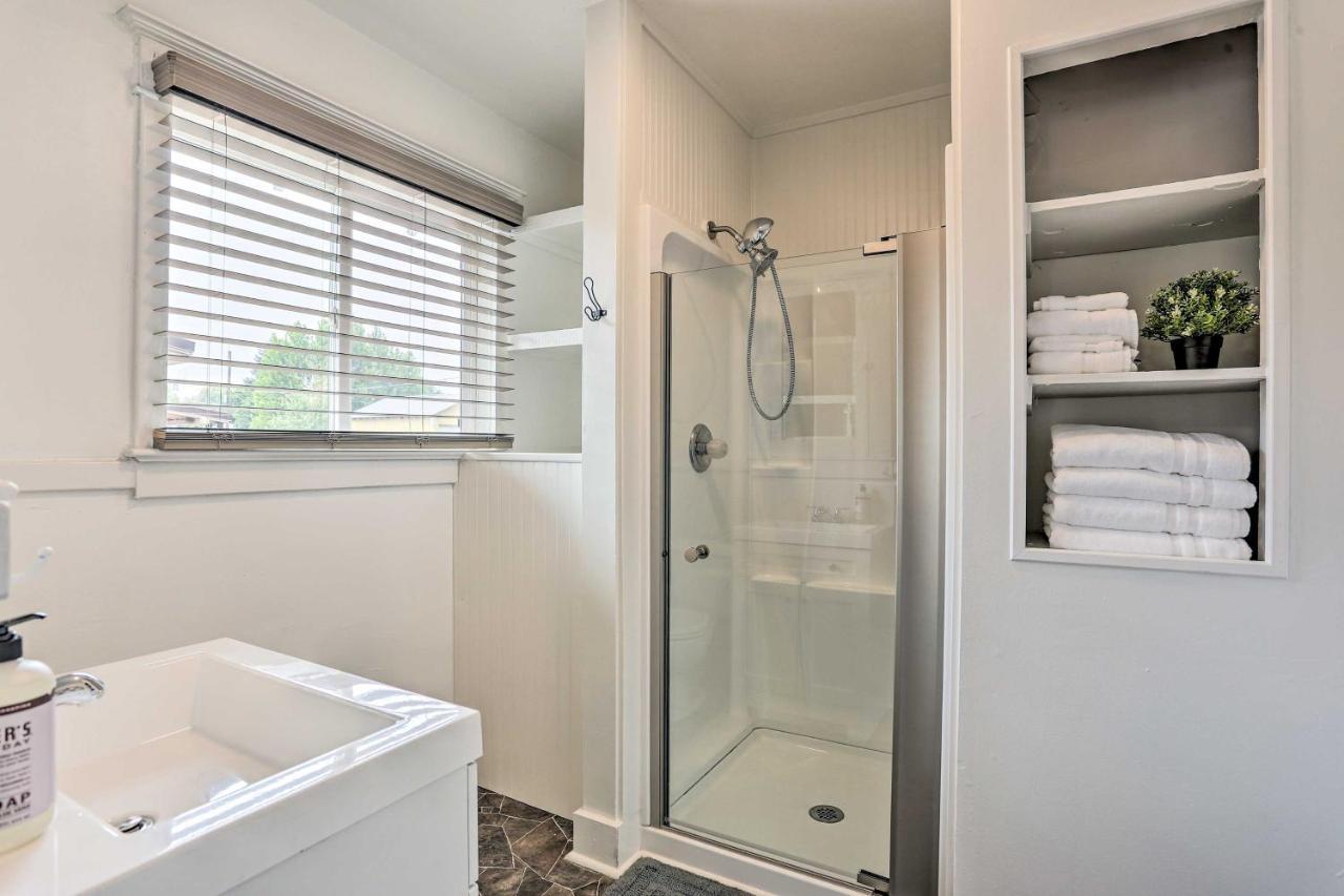 Pet-Friendly Baker City Escape With Private Yard! ภายนอก รูปภาพ